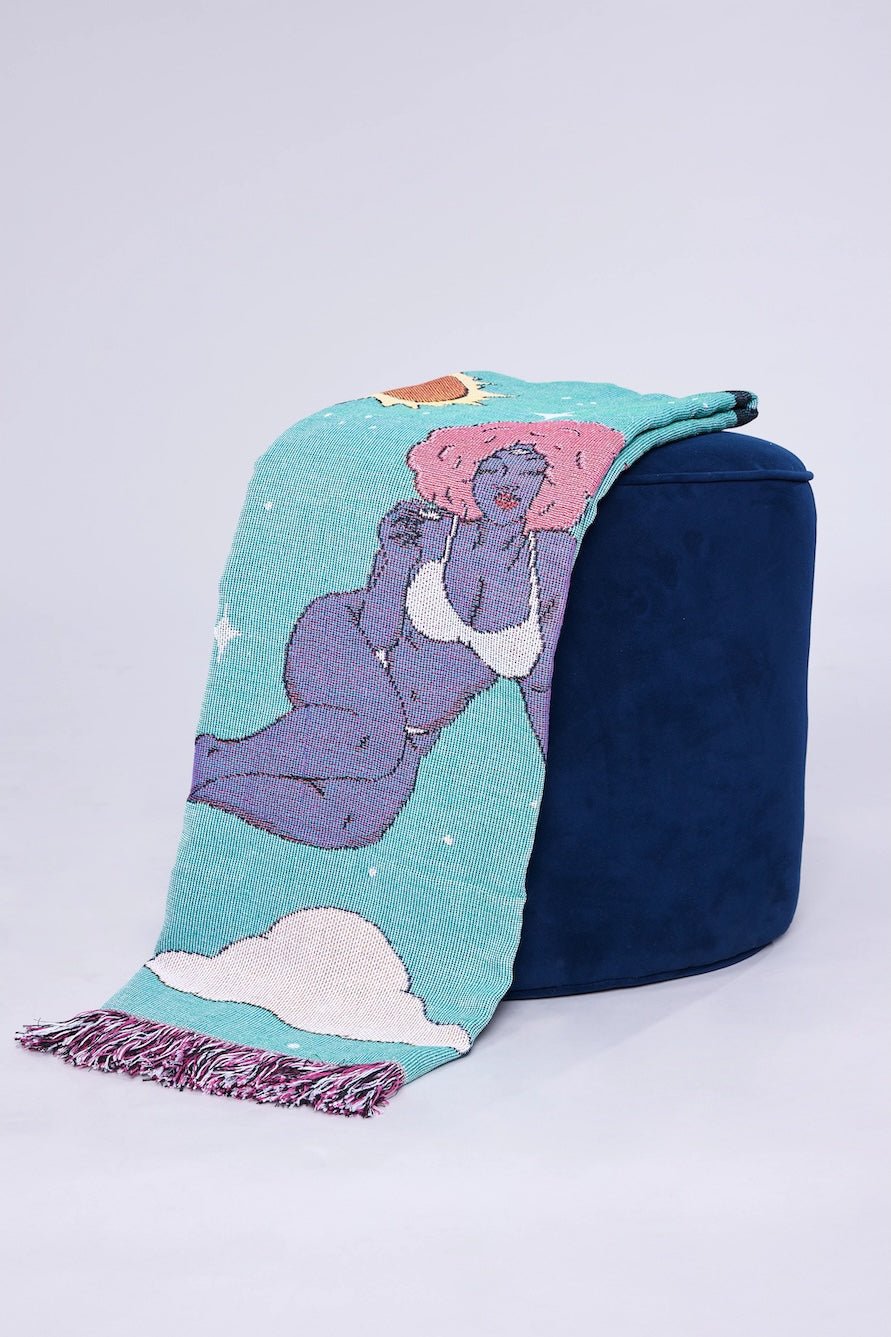 Robin Throw Blanket - Image 4